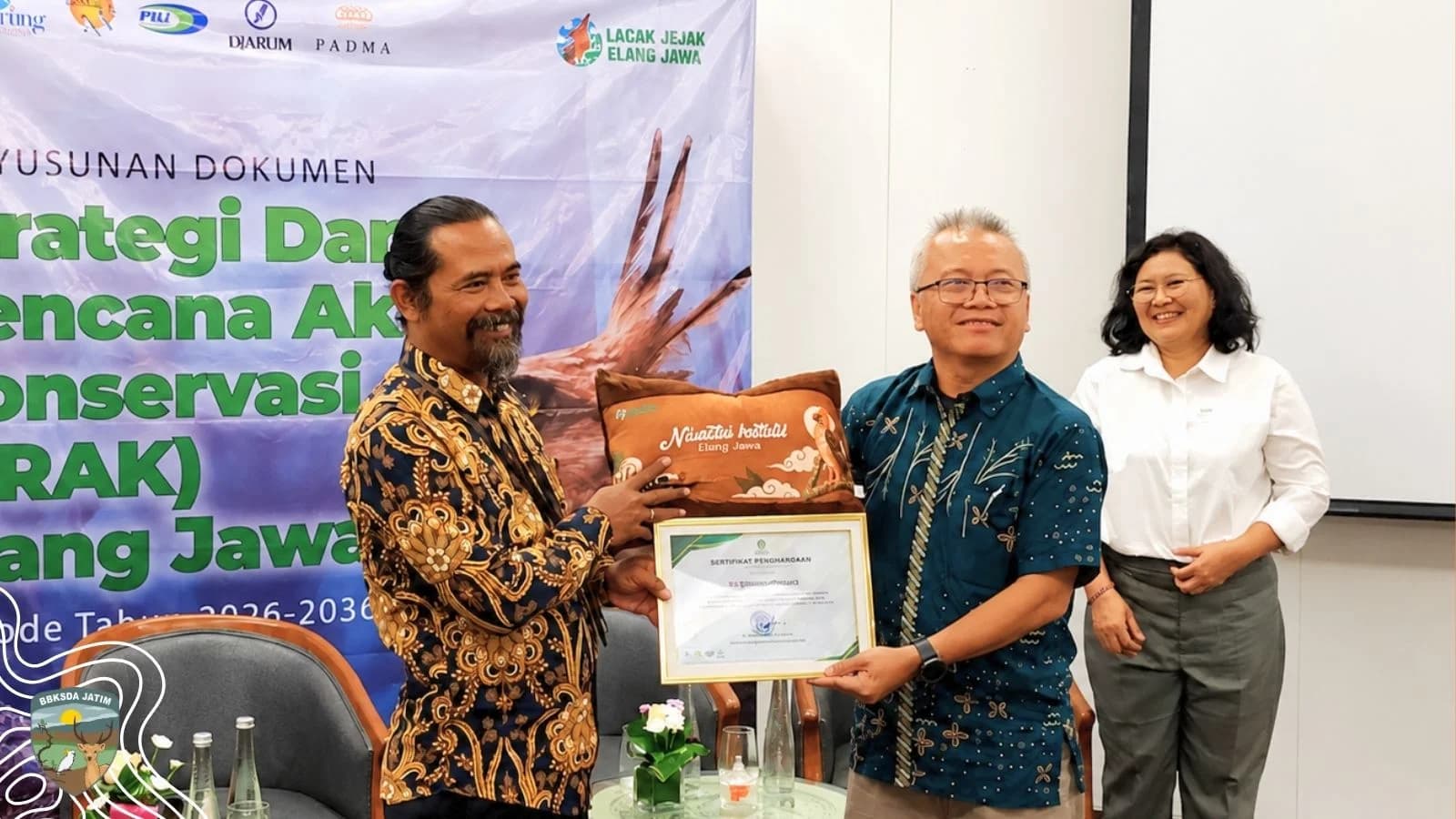 Konservasi Elang Jawa di Jawa Timur Bergema di Bali