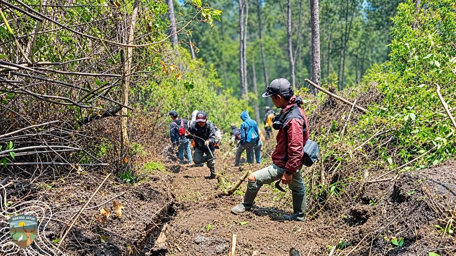 350 Meter dari Cikasur, Api Yang Berhasil Ditahan