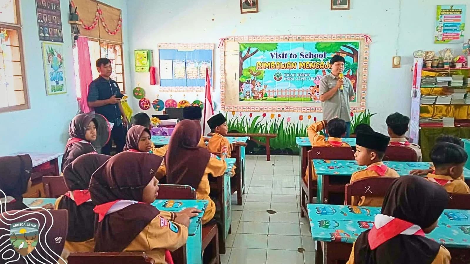 Hutan Masuk Kelas di Dadapan