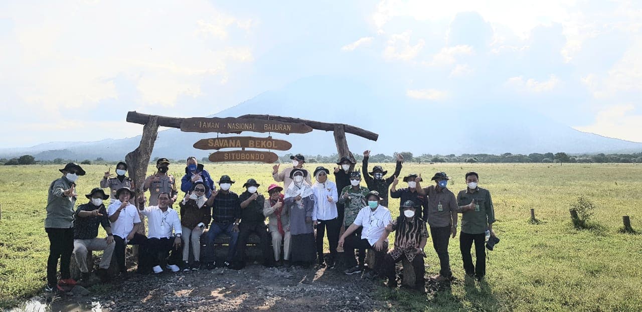 Komisi IV DPR RI Bersama Dirjen KSDAE Melepasliarkan Satwa di Taman Nasional Baluran - Thumbnail 2